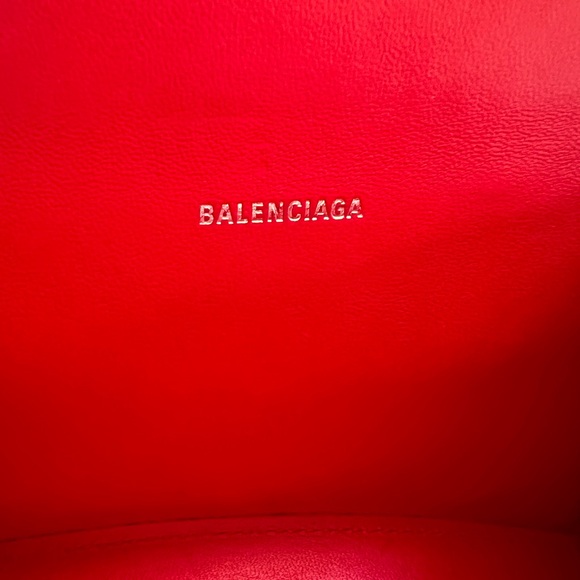 Balenciaga Hourglass Small Handbag Crocodile Embossed in Red - Picture 8 of 13